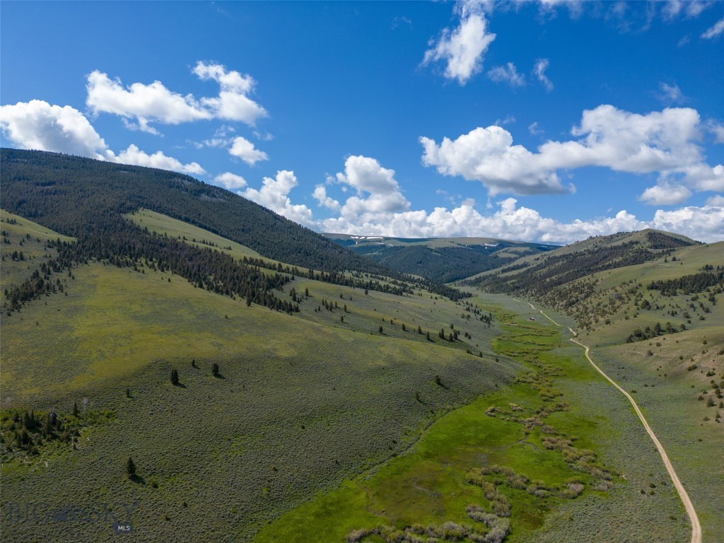 2647 Middle Fork Little Sheep Creek, Lima