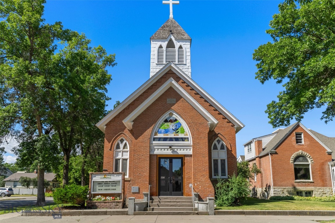 236 S 3rd Street, Livingston