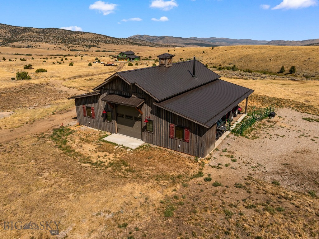 474 Johnson Road, Pony