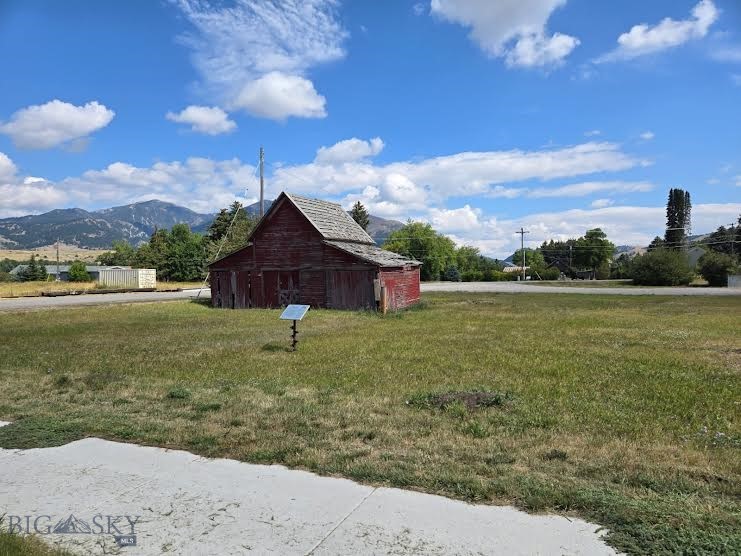 1234 HILLSIDE Lane, Bozeman