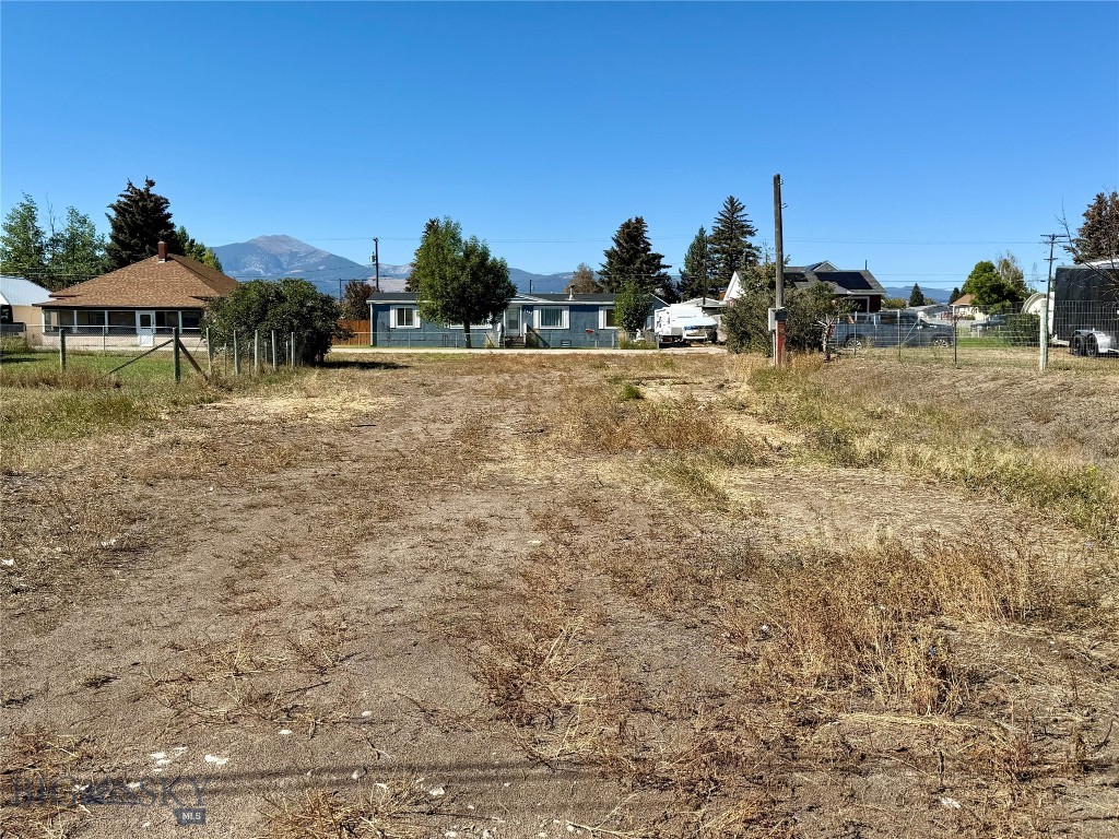 1003 Oregon Street, Deer Lodge