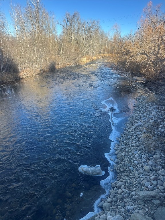OOO Maple Street, Roberts