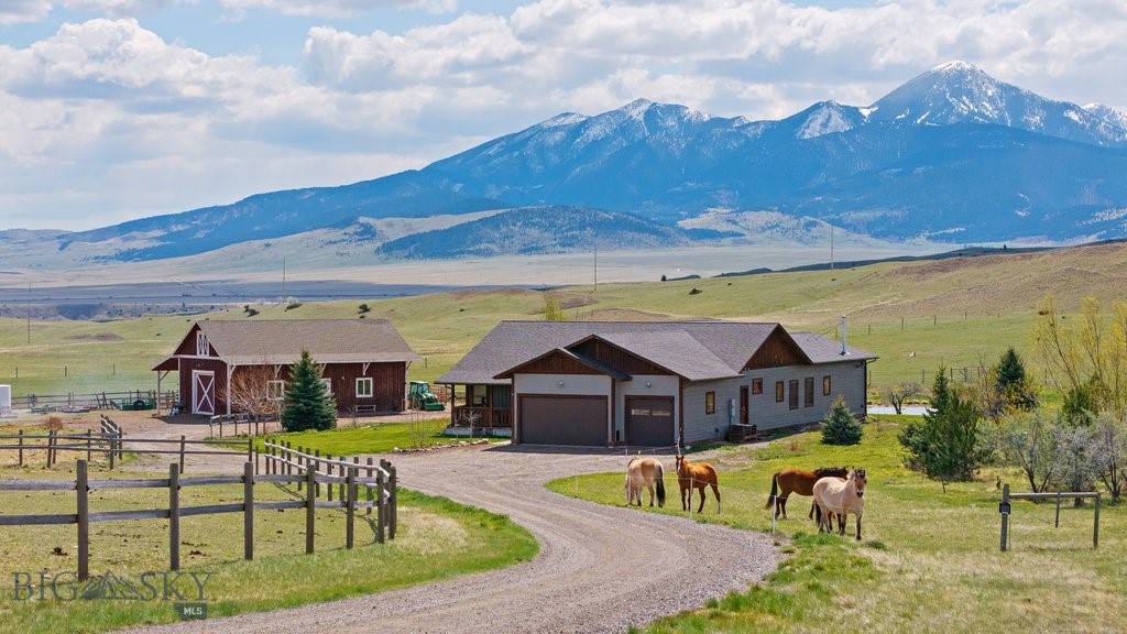 72 Basin Trail, Livingston
