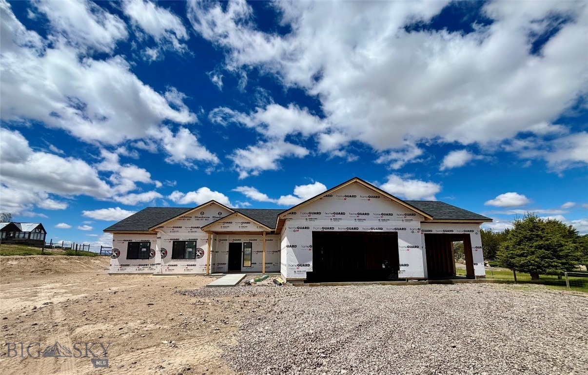 240 Fox Ridge Drive, Dillon