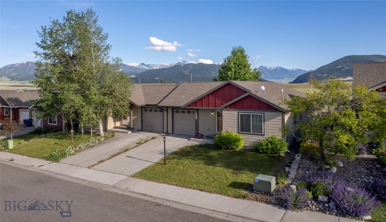 2401 Sun Avenue, Livingston, Montana