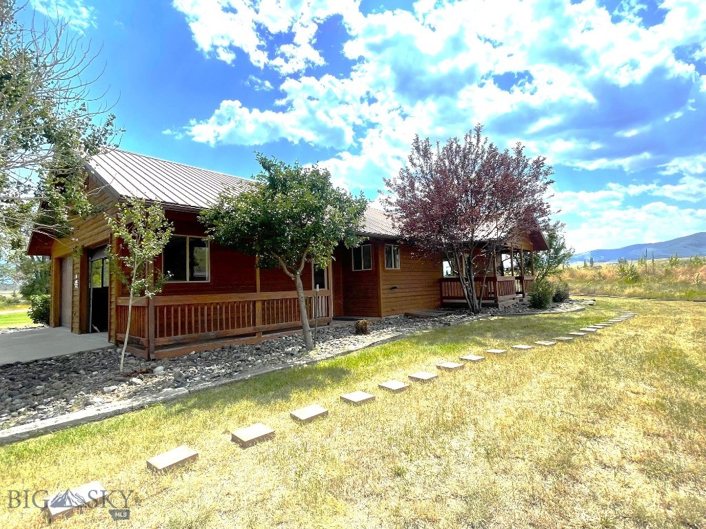 21 Moose Horn Lane, Livingston, Montana