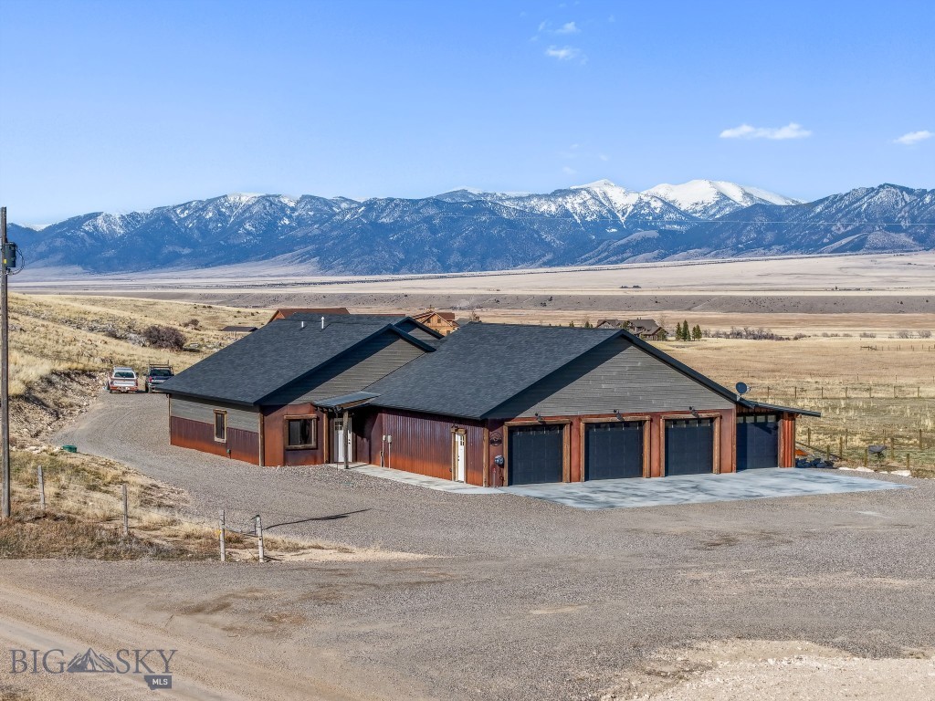 22 Red Rock Trail, Ennis