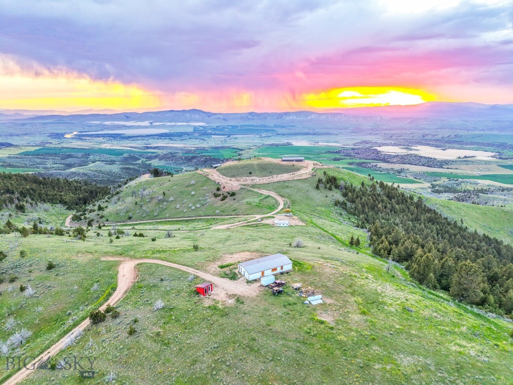 1435 Lone Wolf Trail, Three Forks