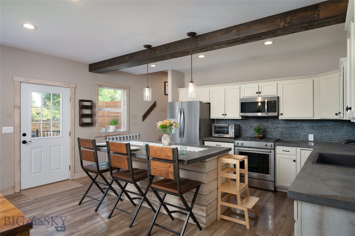 219 W Adams, Three Forks