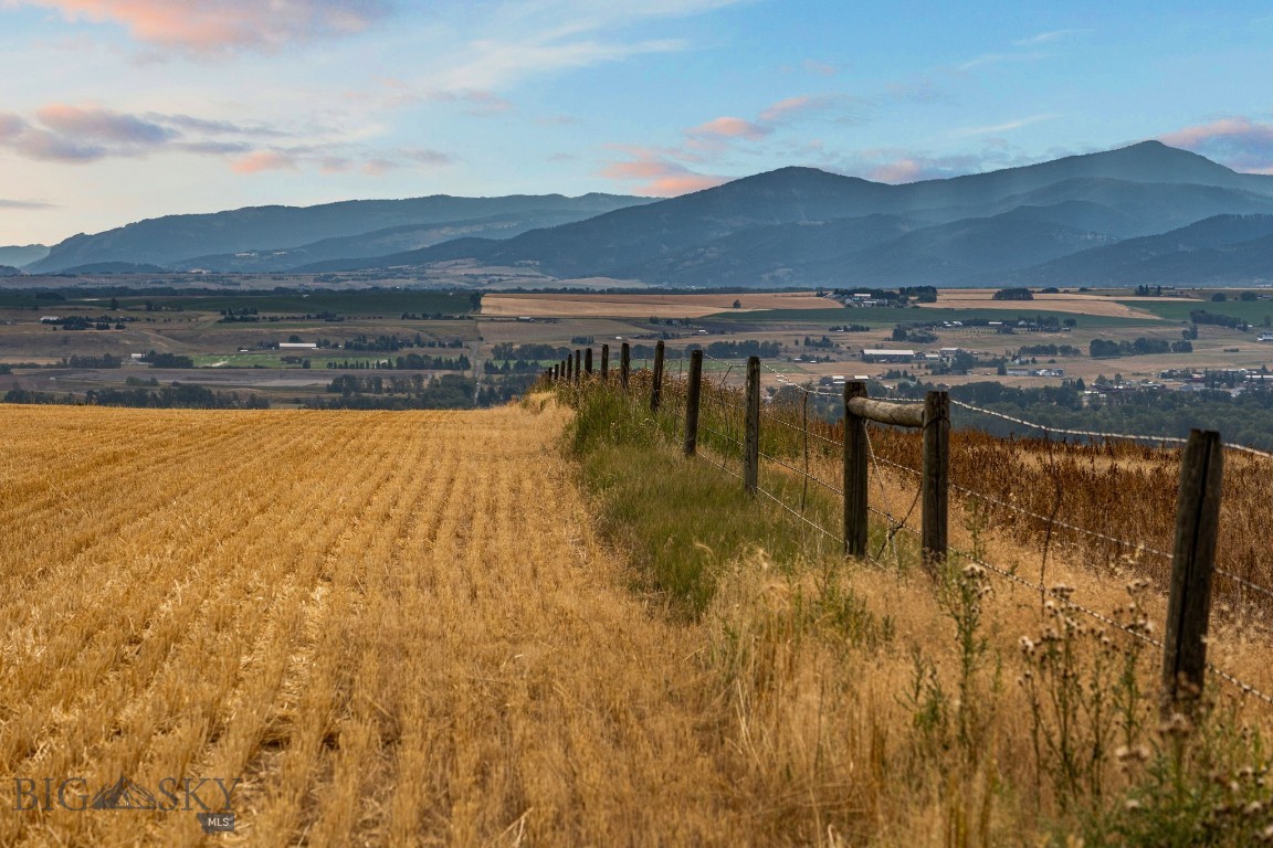 3427 Axtell Anceny Road, Bozeman