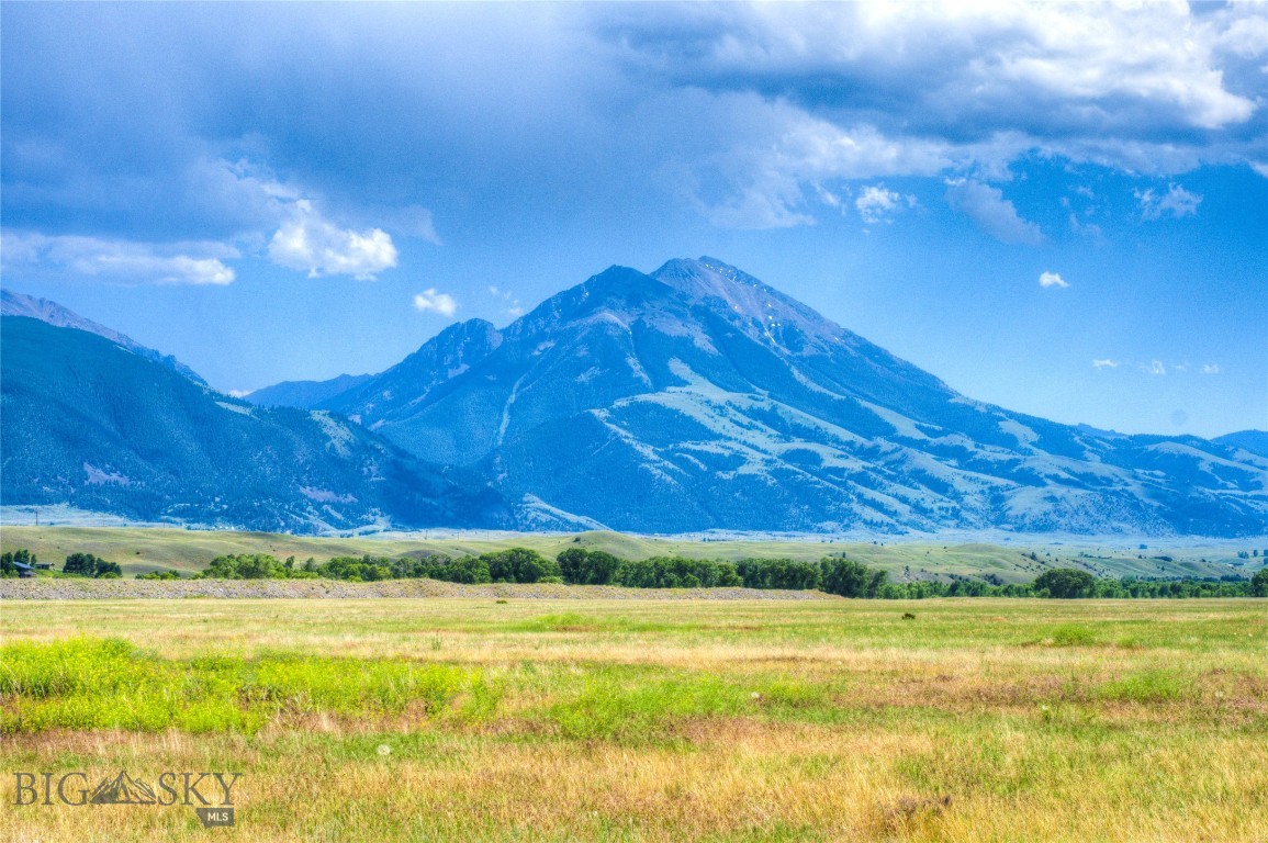 NHN Old Yellowstone Trail North N, Livingston