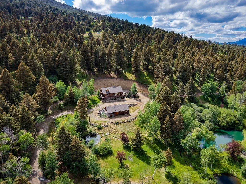 4 Pine Hill Drive, White Sulphur Springs
