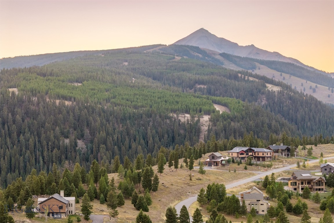 525 Fourpoint Road, Big Sky
