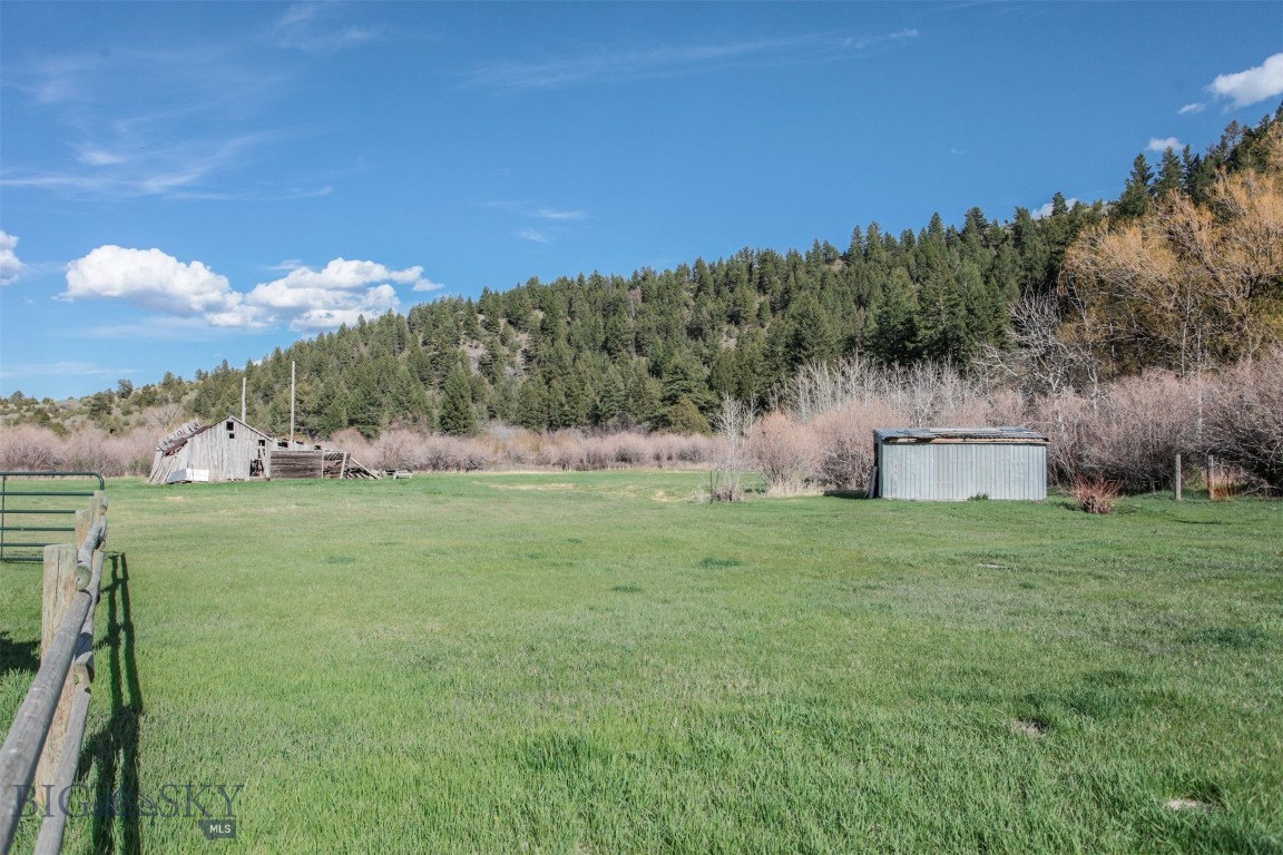 26580 Dry Creek Rd, Belgrade