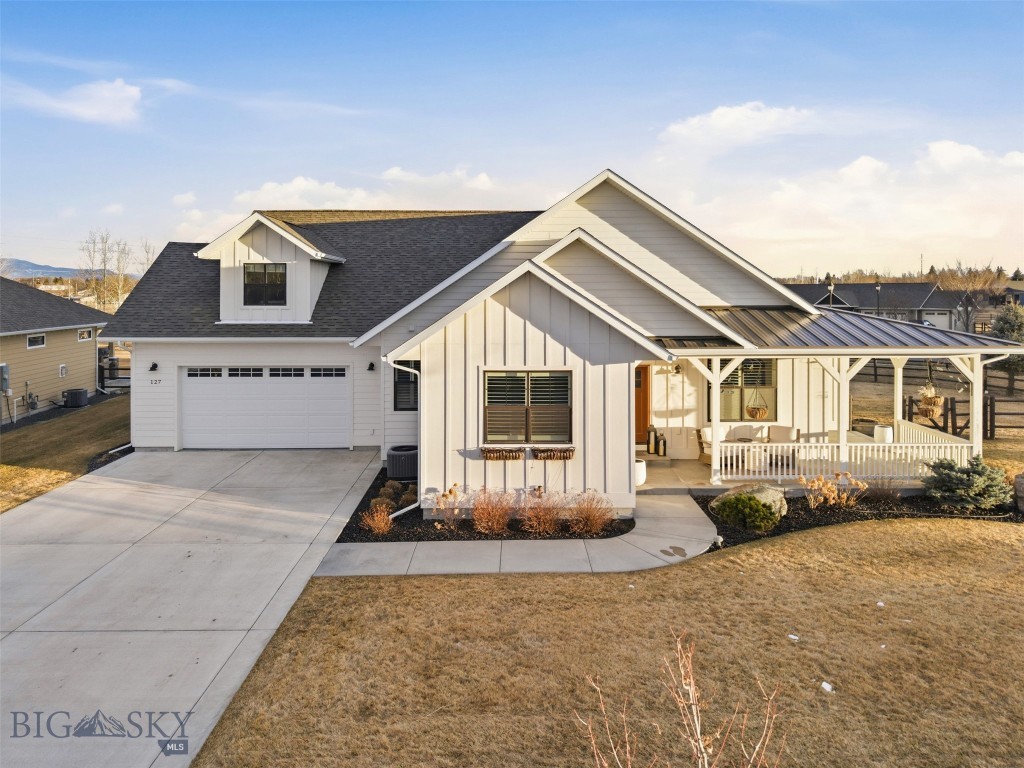 127 Nellie Court, Manhattan