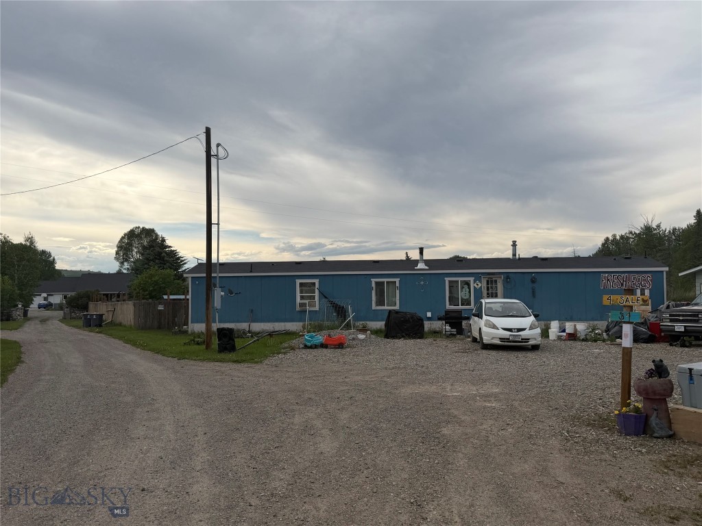 354 Ole Depot, Gallatin Gateway