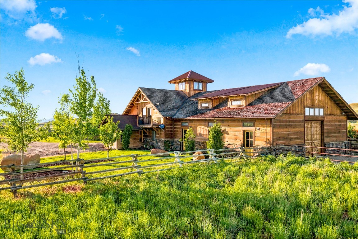 326 Rocky Mountain Way, Deer Lodge, Montana