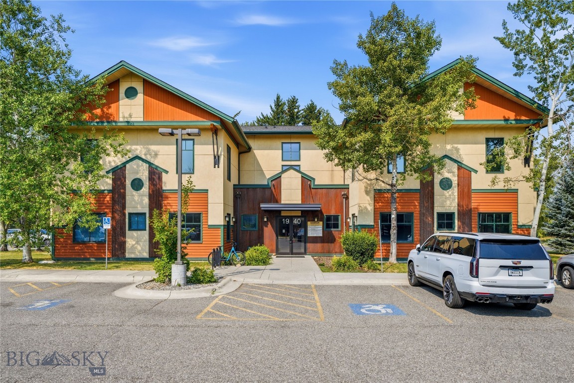 1940 W Dickerson Street 102, Bozeman, Montana