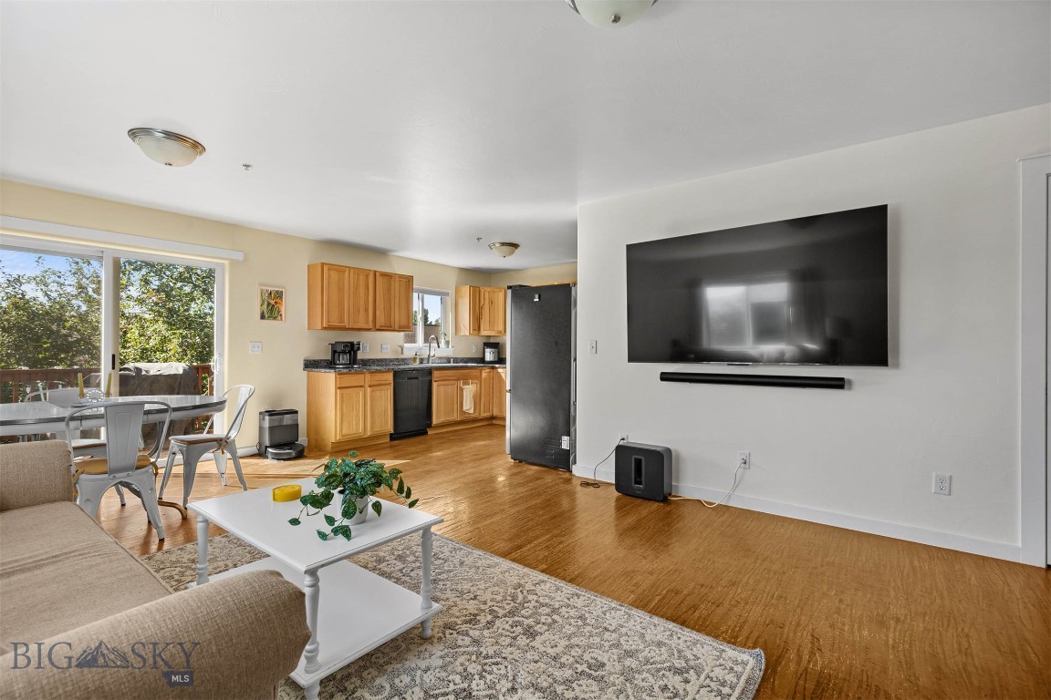 1004 Cruiser Lane O, Belgrade