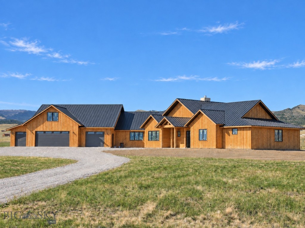 205 Montana Way, Ennis