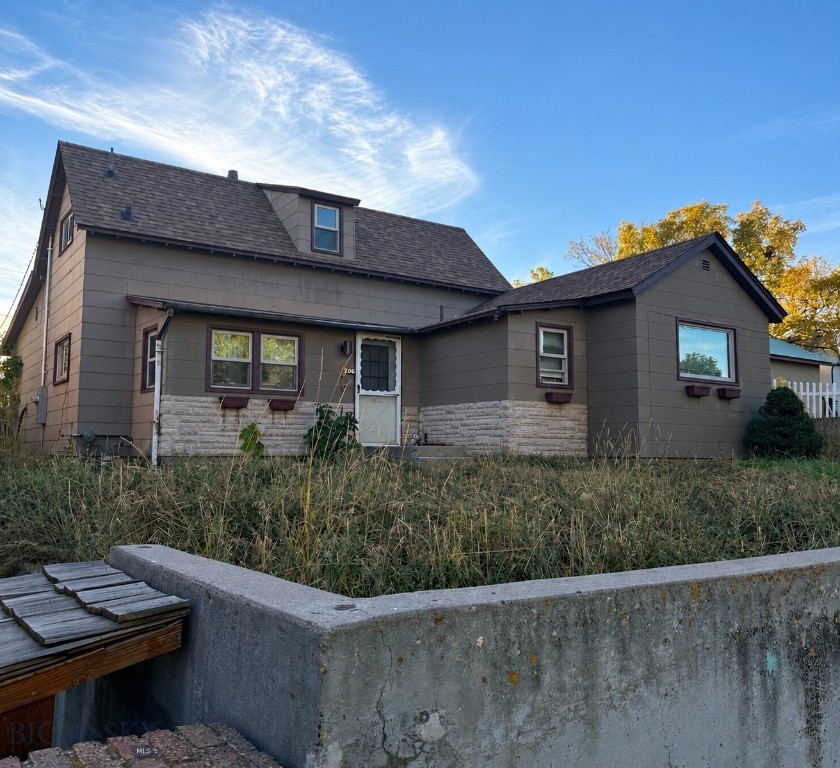 206 S G Street, Livingston, Montana