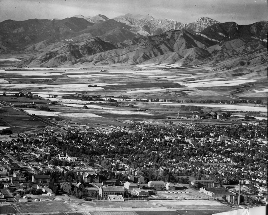 Bozeman aerial photo Bridger Mountains and Montana State University, 1953. Library MSU Bozeman aerial photo Bridgers background, MSU foreground, 1953. MSU Library