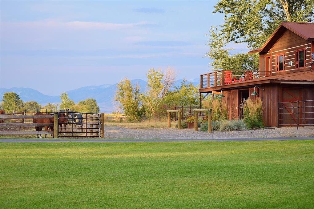 1891 West Cameron Bridge Bozeman Luxury Homes, Barn with Apartment 1891 W. Cameron Bridge Bozeman Luxury Homes, Barn with Apartment